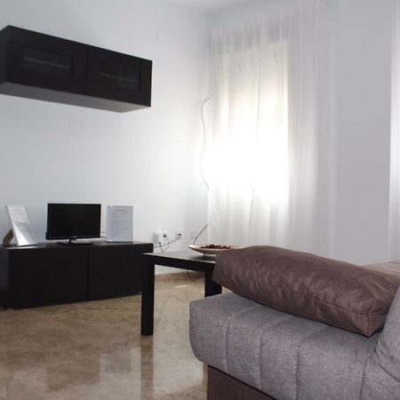 Amazing And Clean Studio Very Close To City Center Малага Екстериор снимка