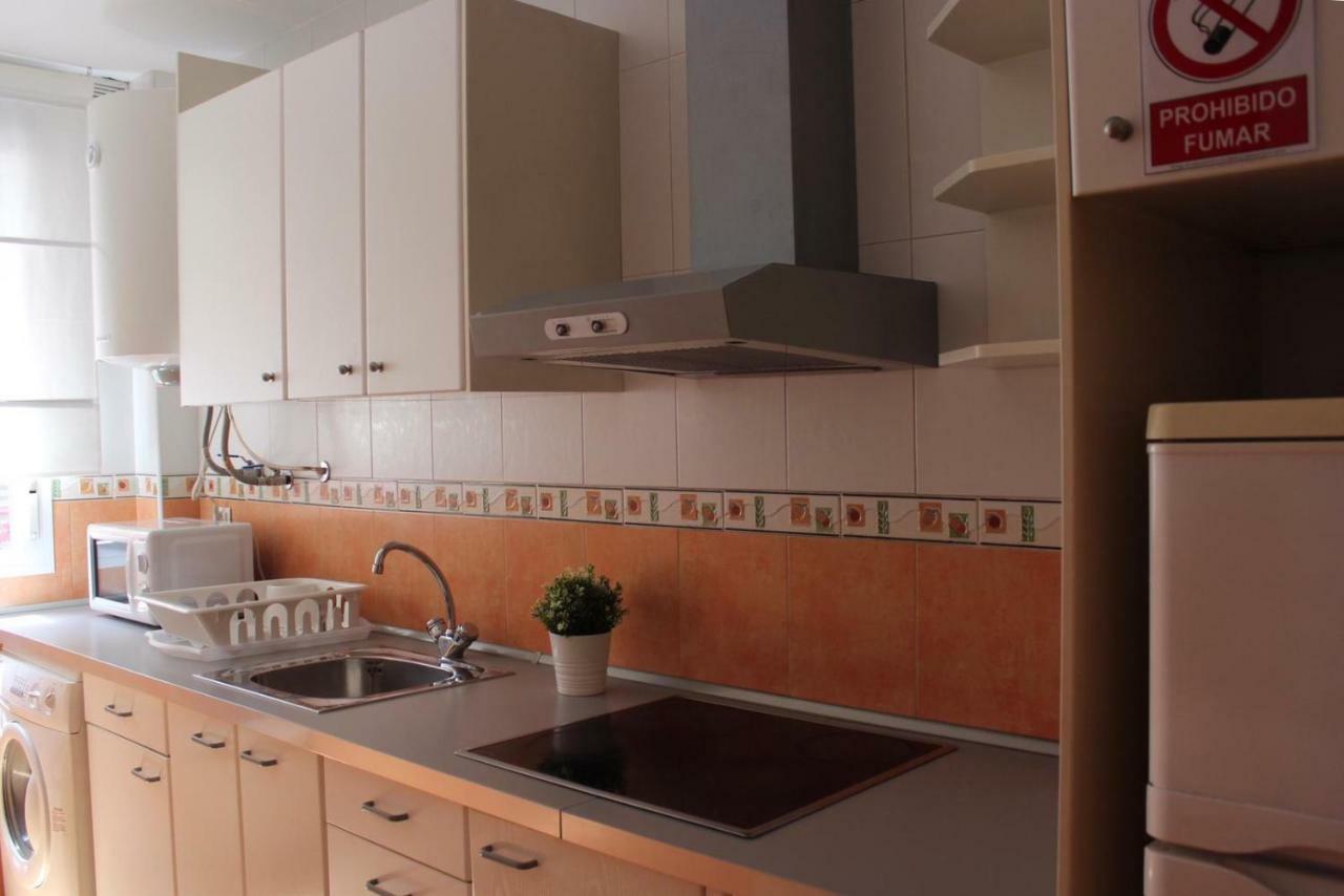 Amazing And Clean Studio Very Close To City Center Малага Екстериор снимка