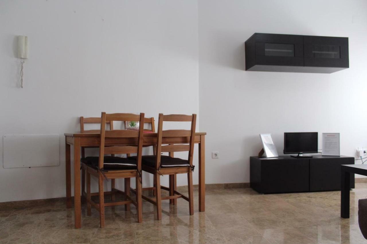 Amazing And Clean Studio Very Close To City Center Малага Екстериор снимка