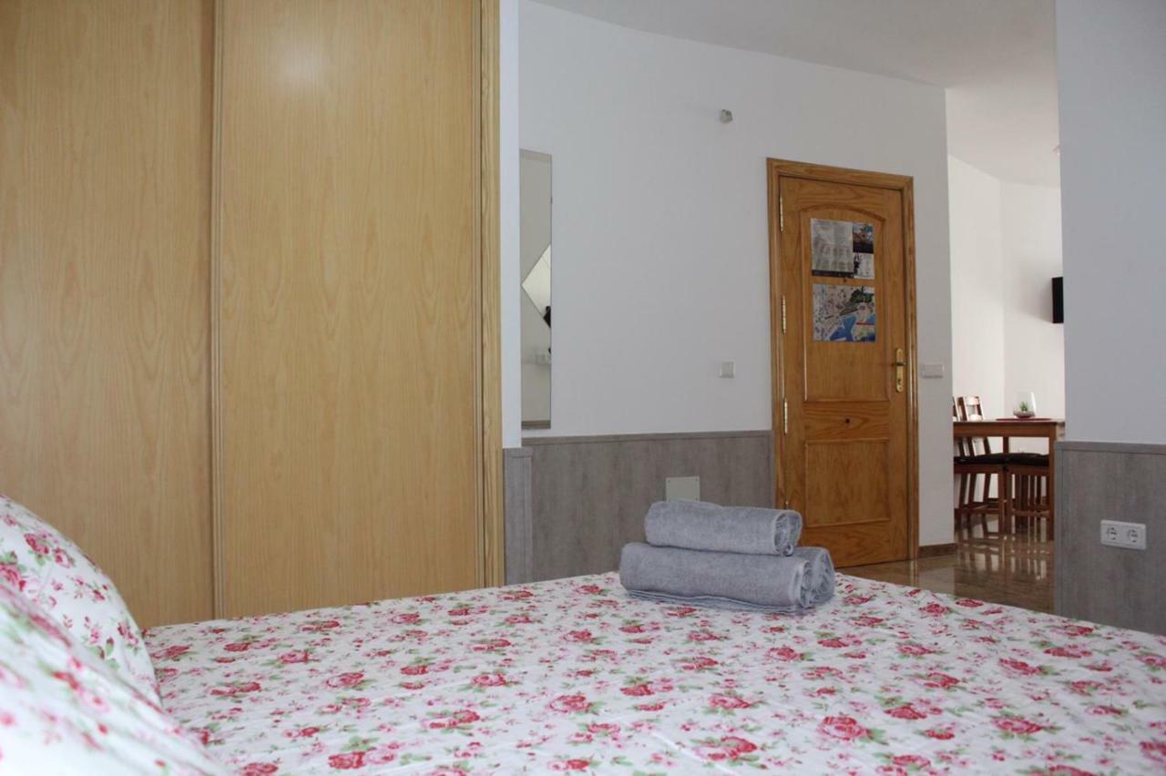 Amazing And Clean Studio Very Close To City Center Малага Екстериор снимка