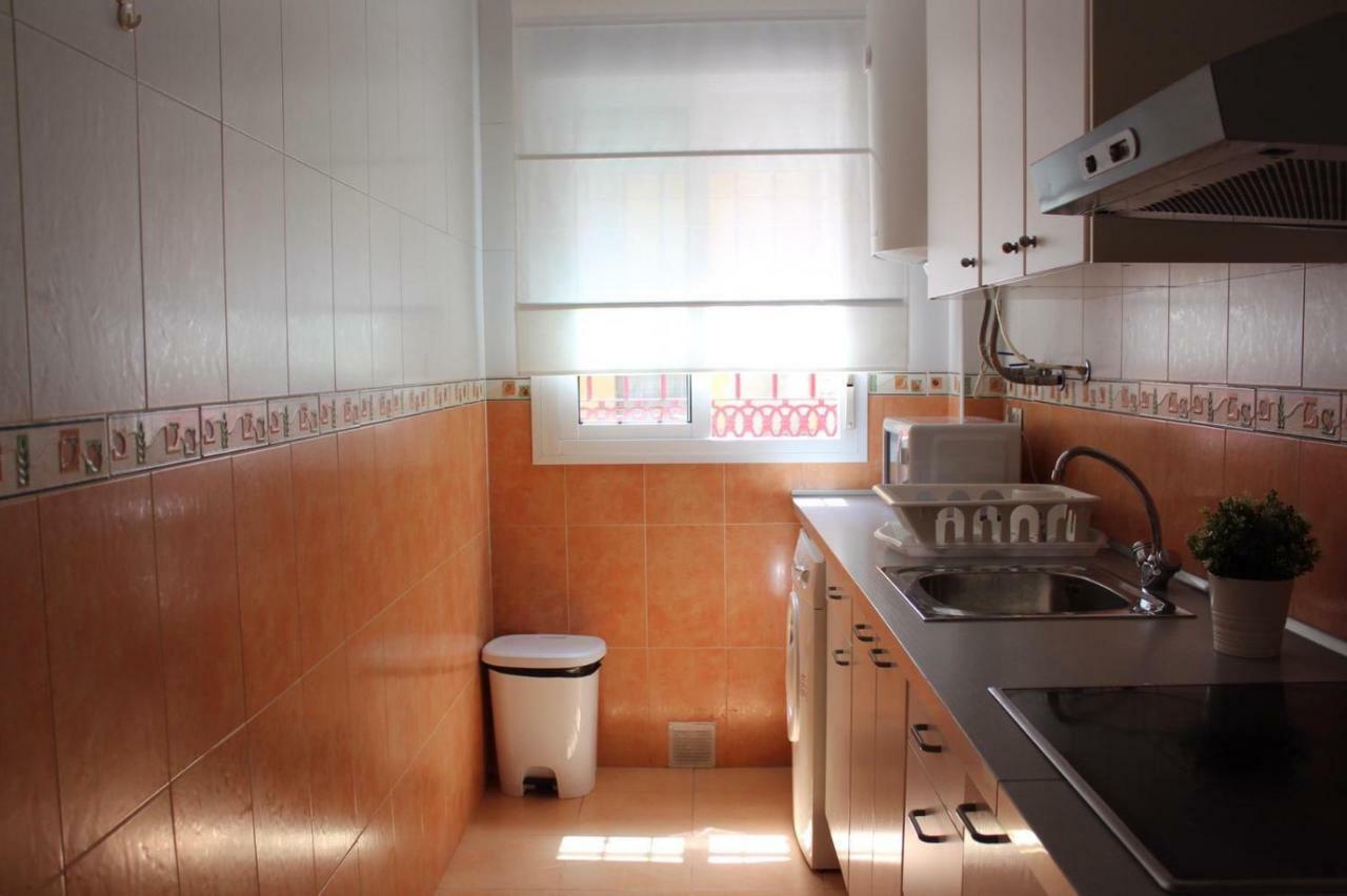 Amazing And Clean Studio Very Close To City Center Малага Екстериор снимка
